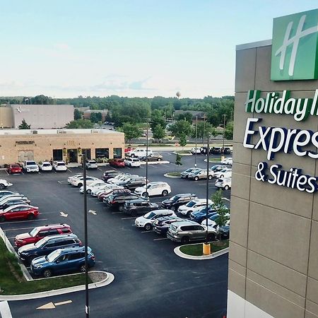 Holiday Inn Express & Suites - Yorkville By Ihg Exterior photo