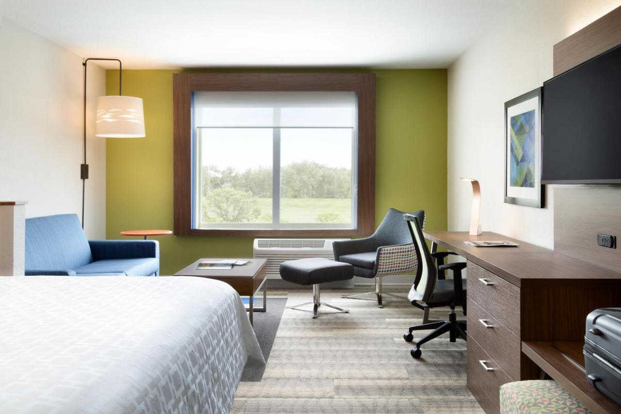 Holiday Inn Express & Suites - Yorkville By Ihg Exterior photo